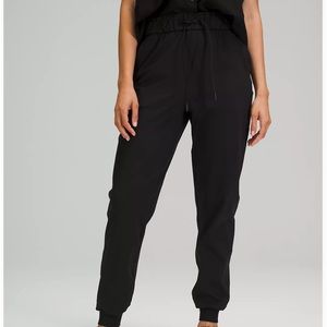 Lululemon Stretch High-Rise Jogger, Full Length, Size 6